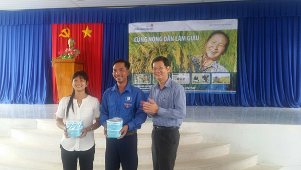Ngân hàng Bản Việt đồng hành cùng Nông dân Đồng bằng sông Cửu Long làm giàu 